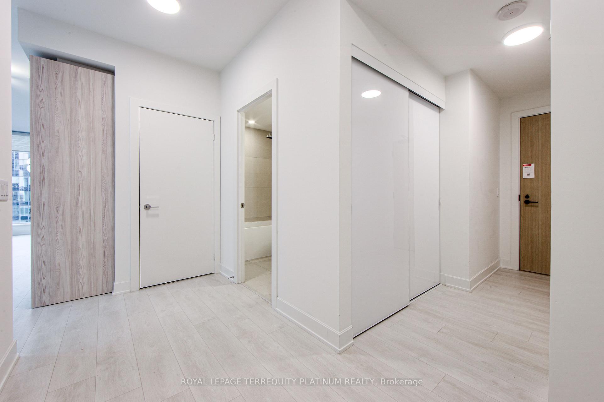Photo 23 of Unit 2906, 15 Mercer Street, Toronto, Waterfront Communities — HOMEH