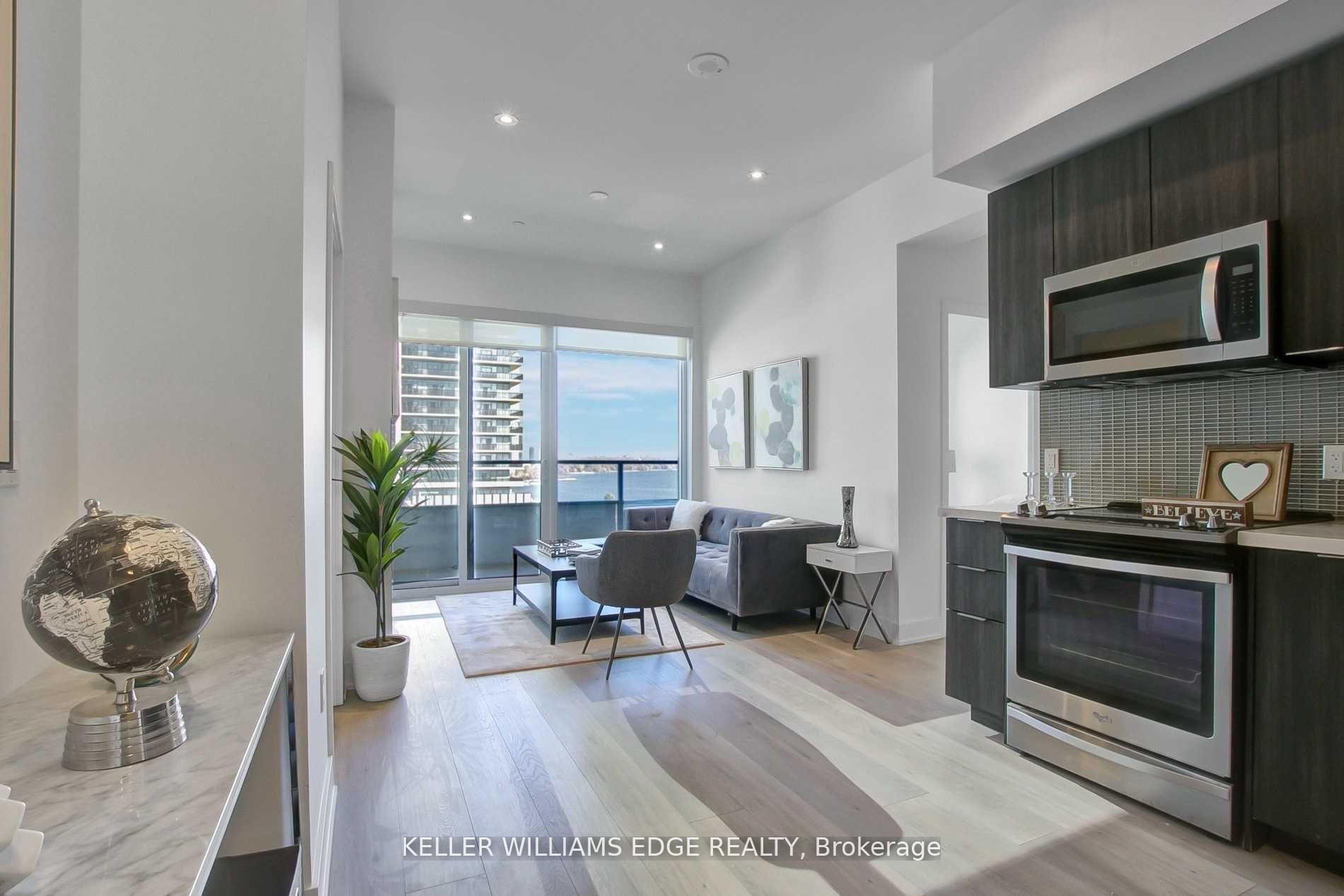 Photo 11 of Unit 701, 20 Shore Breeze Drive, Etobicoke, Mimico — HOMEH