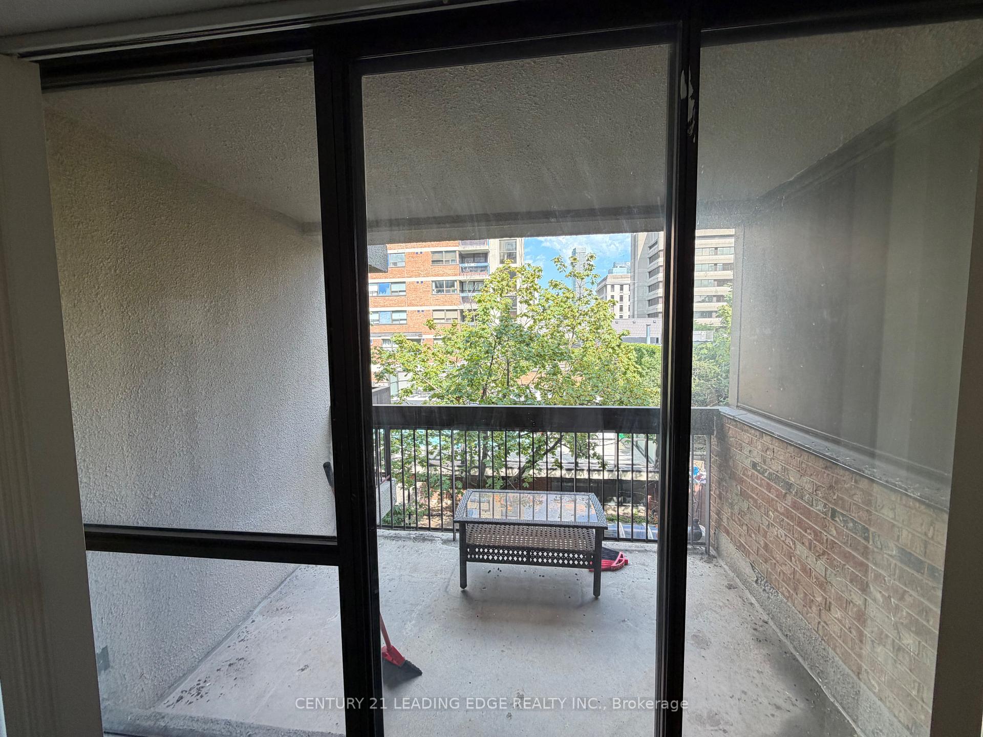 Photo 5 of Unit 463, 49 Mccaul Street, Toronto, Kensington-Chinatown — HOMEH