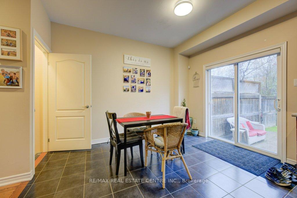 Photo 7 of 28 Glendarling Crescent, Hamilton, Winona Park — HOMEH