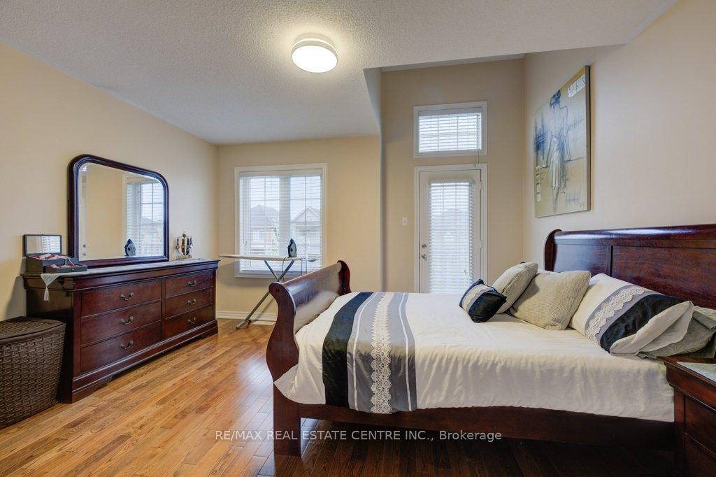 Photo 17 of 28 Glendarling Crescent, Hamilton, Winona Park — HOMEH
