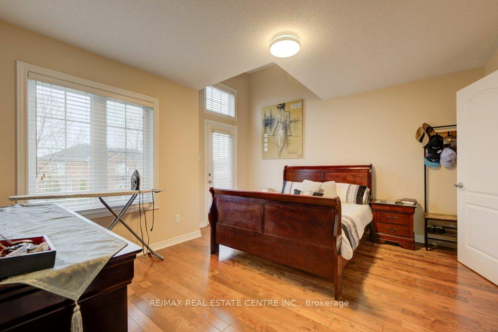 Photo 18 of 28 Glendarling Crescent, Hamilton, Winona Park — HOMEH
