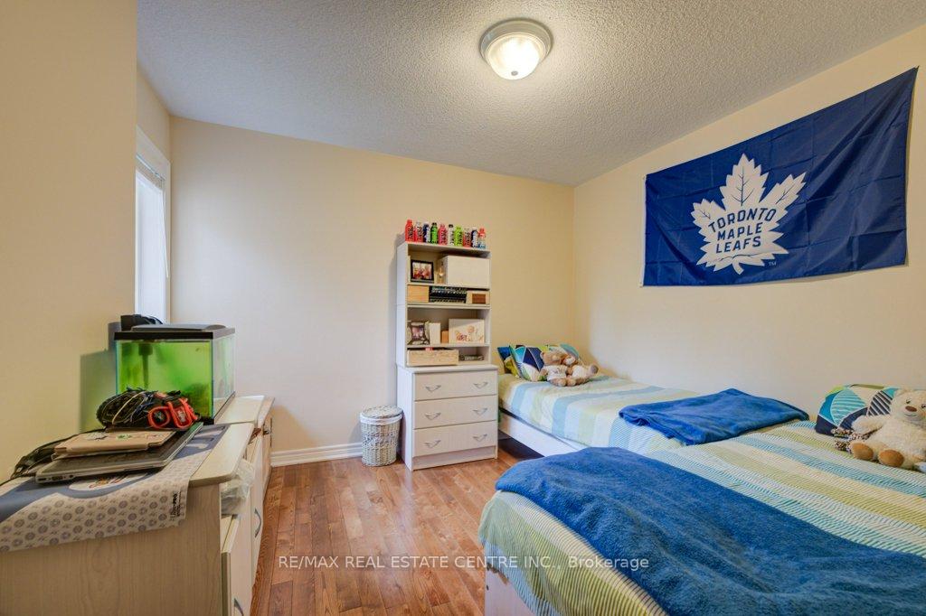 Photo 21 of 28 Glendarling Crescent, Hamilton, Winona Park — HOMEH