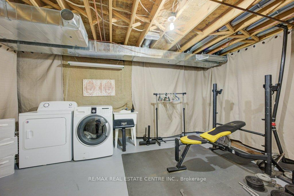 Photo 22 of 28 Glendarling Crescent, Hamilton, Winona Park — HOMEH
