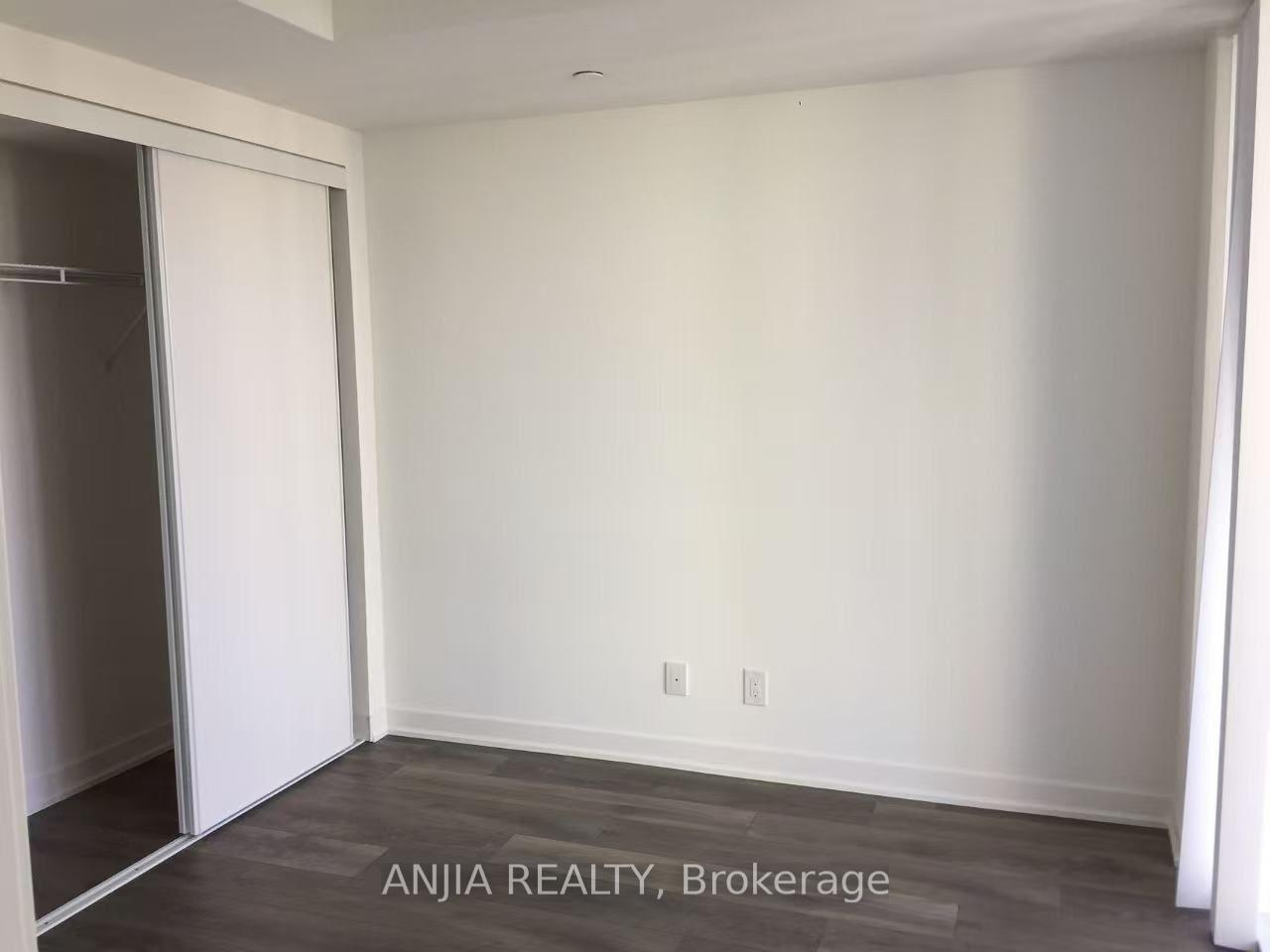Photo 5 of Unit 4701, 100 Harbour Street E, Toronto, Waterfront Communities — HOMEH