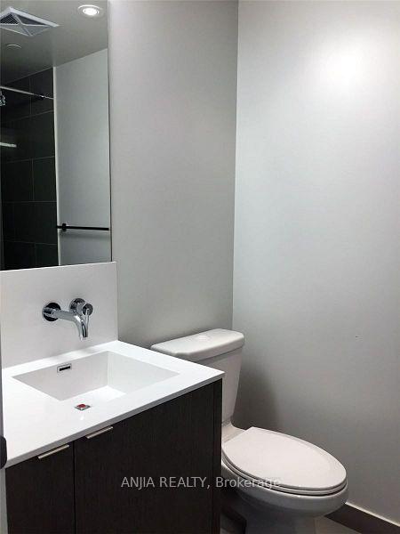 Photo 6 of Unit 4701, 100 Harbour Street E, Toronto, Waterfront Communities — HOMEH