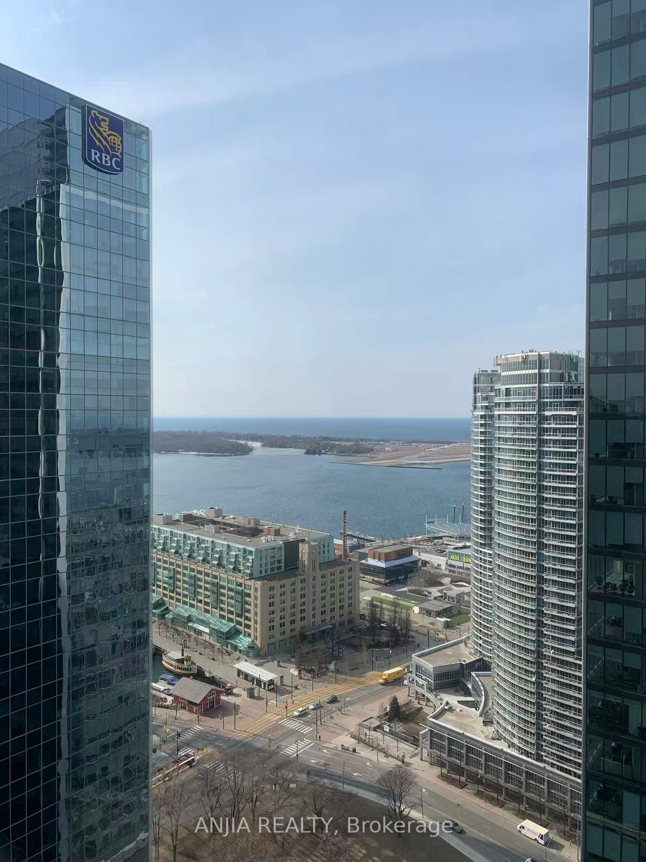 Photo 7 of Unit 4701, 100 Harbour Street E, Toronto, Waterfront Communities — HOMEH