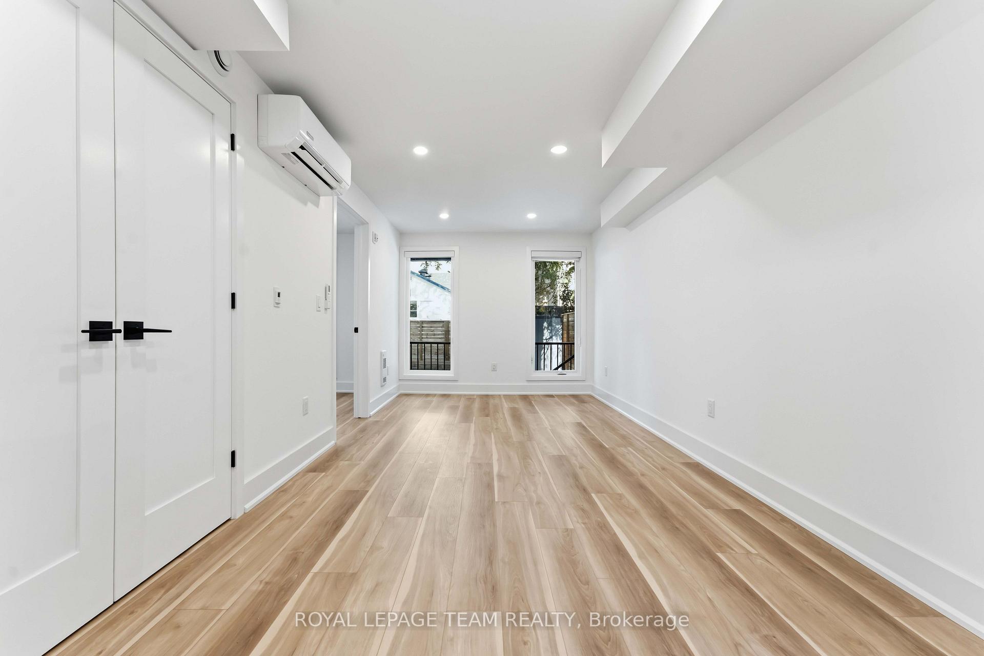 Photo 3 of Unit 4, 549 Melbourne Avenue, Ottawa, McKellar/Highland — HOMEH