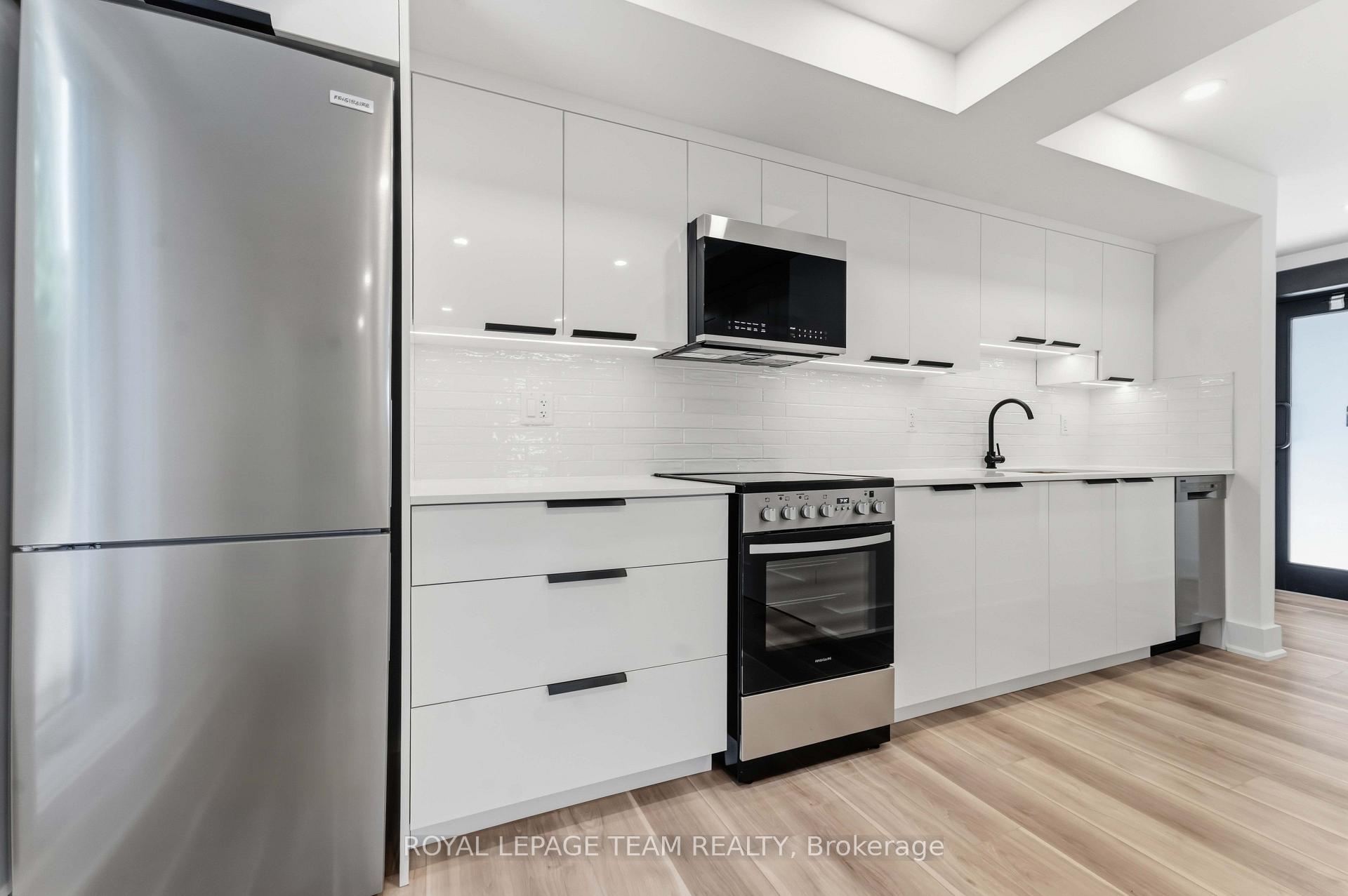 Photo 7 of Unit 4, 549 Melbourne Avenue, Ottawa, McKellar/Highland — HOMEH