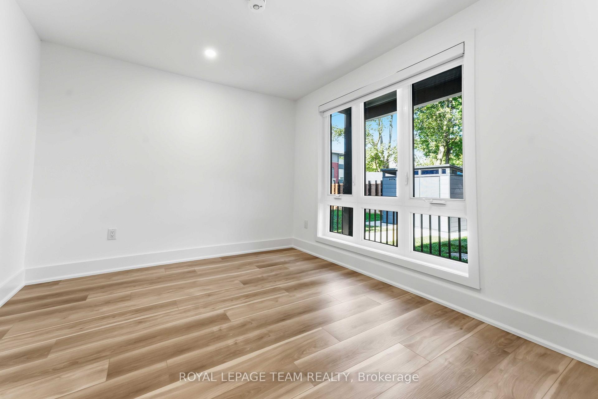 Photo 9 of Unit 4, 549 Melbourne Avenue, Ottawa, McKellar/Highland — HOMEH