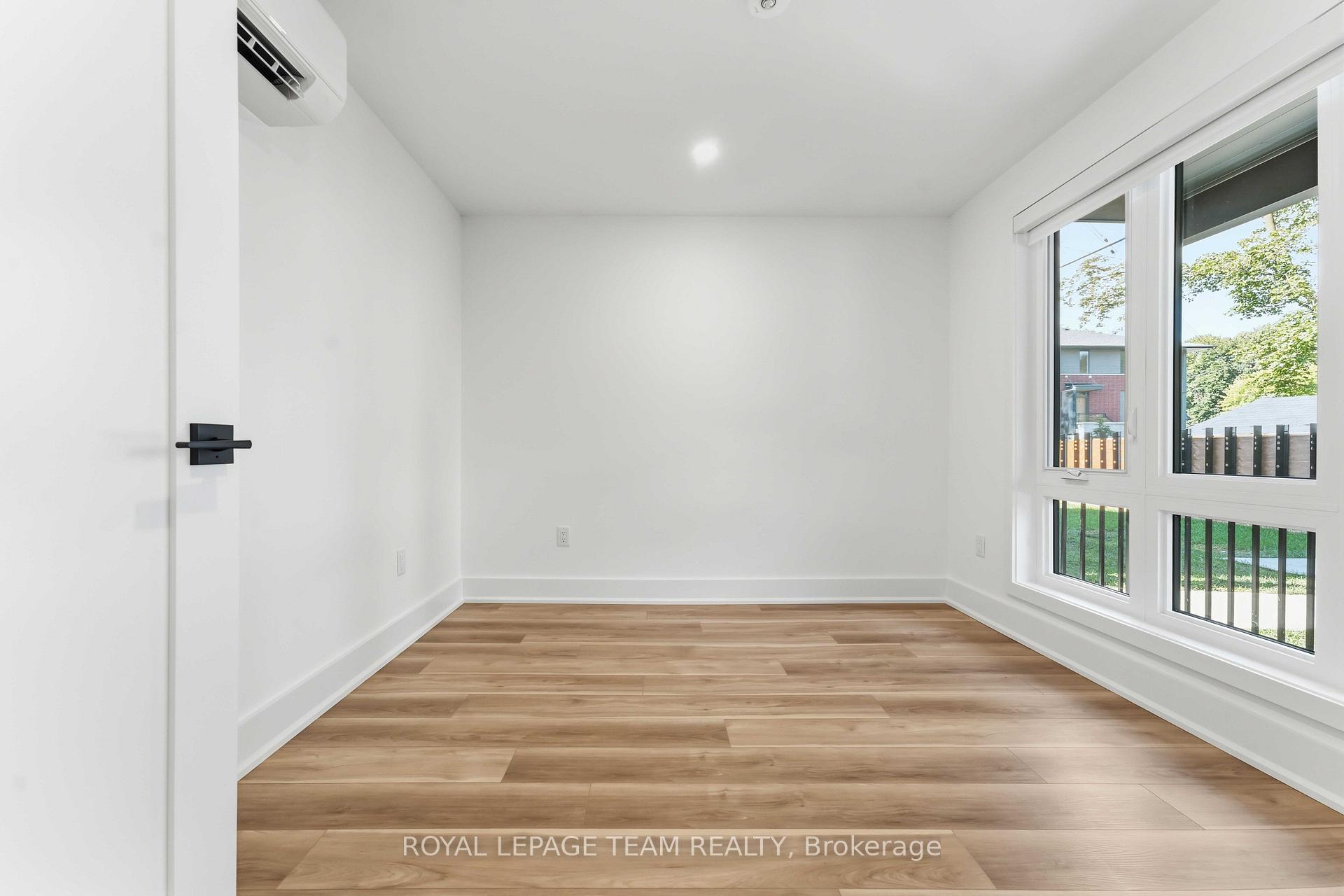 Photo 10 of Unit 4, 549 Melbourne Avenue, Ottawa, McKellar/Highland — HOMEH