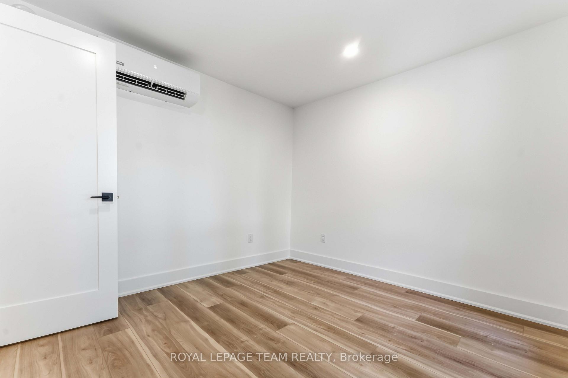 Photo 11 of Unit 4, 549 Melbourne Avenue, Ottawa, McKellar/Highland — HOMEH