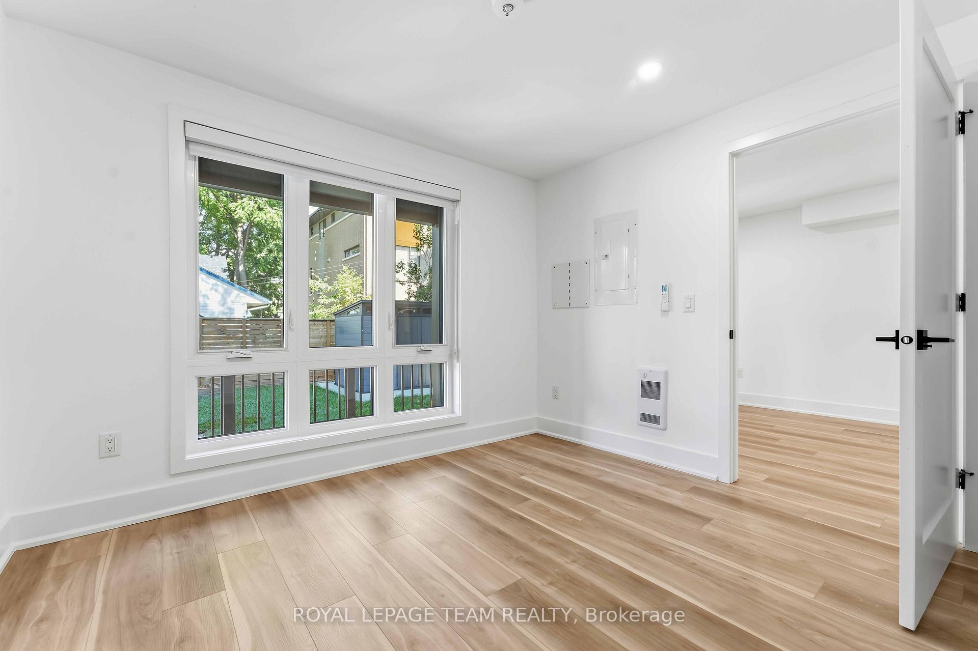 Photo 13 of Unit 4, 549 Melbourne Avenue, Ottawa, McKellar/Highland — HOMEH