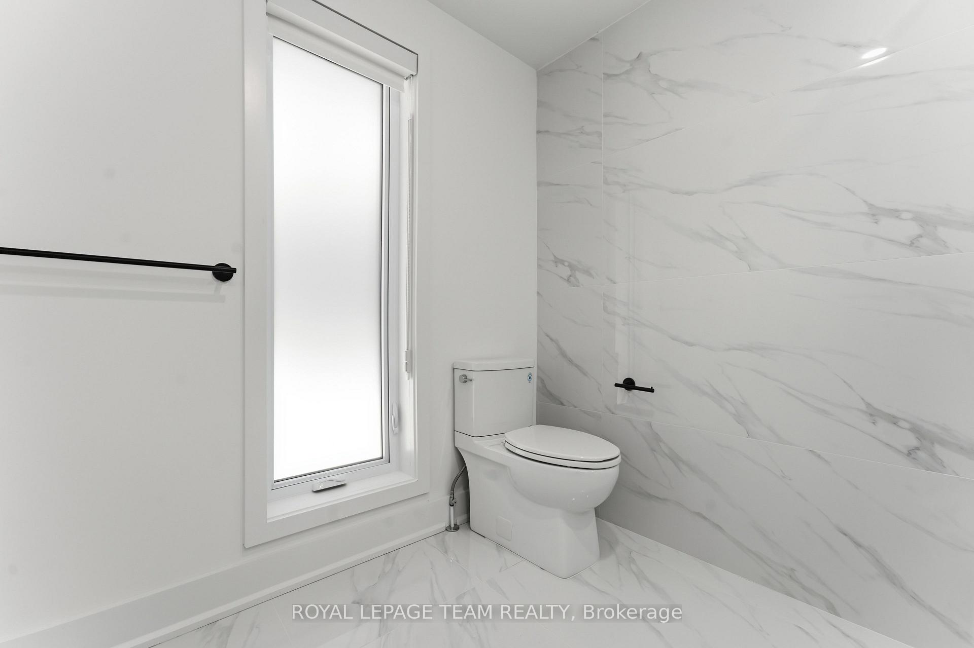 Photo 15 of Unit 4, 549 Melbourne Avenue, Ottawa, McKellar/Highland — HOMEH