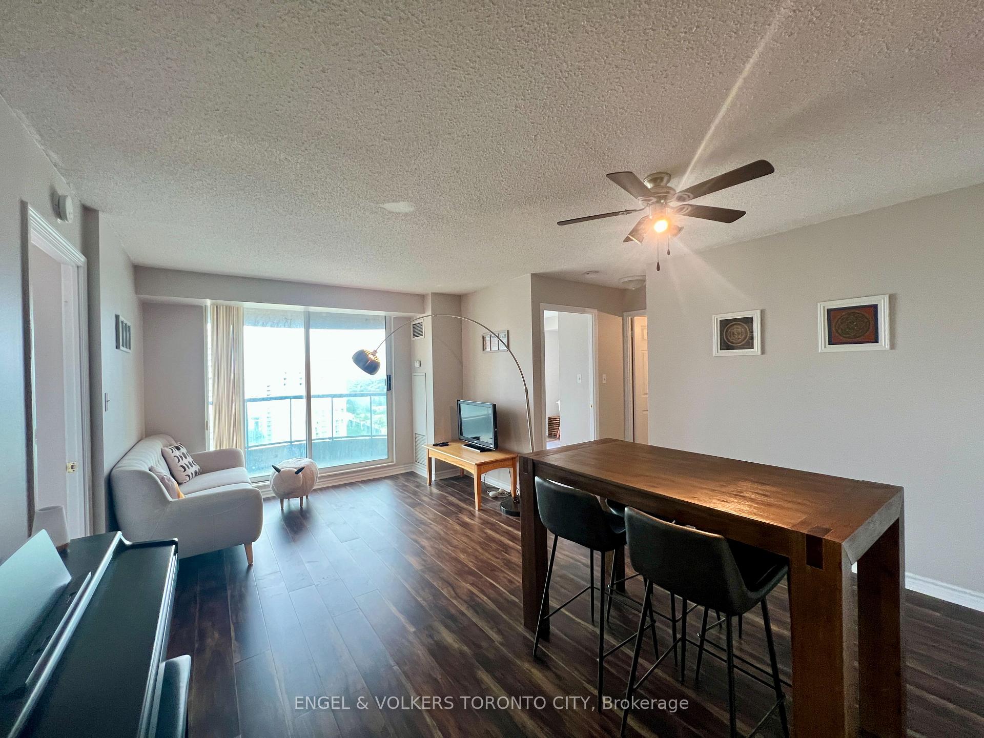 Photo 6 of Unit 2215, 7 Lorraine Drive, North York, Willowdale West — HOMEH