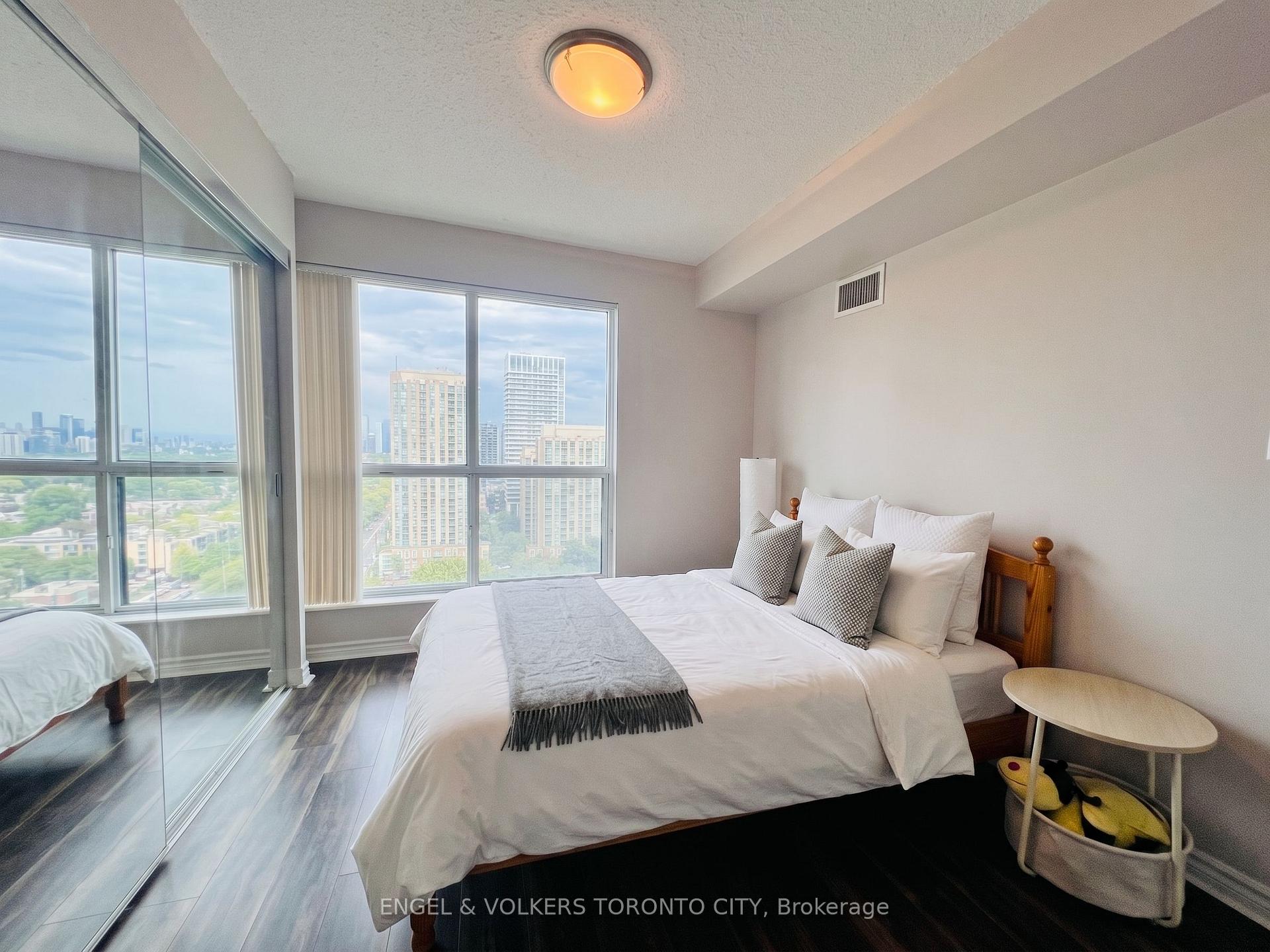 Photo 16 of Unit 2215, 7 Lorraine Drive, North York, Willowdale West — HOMEH