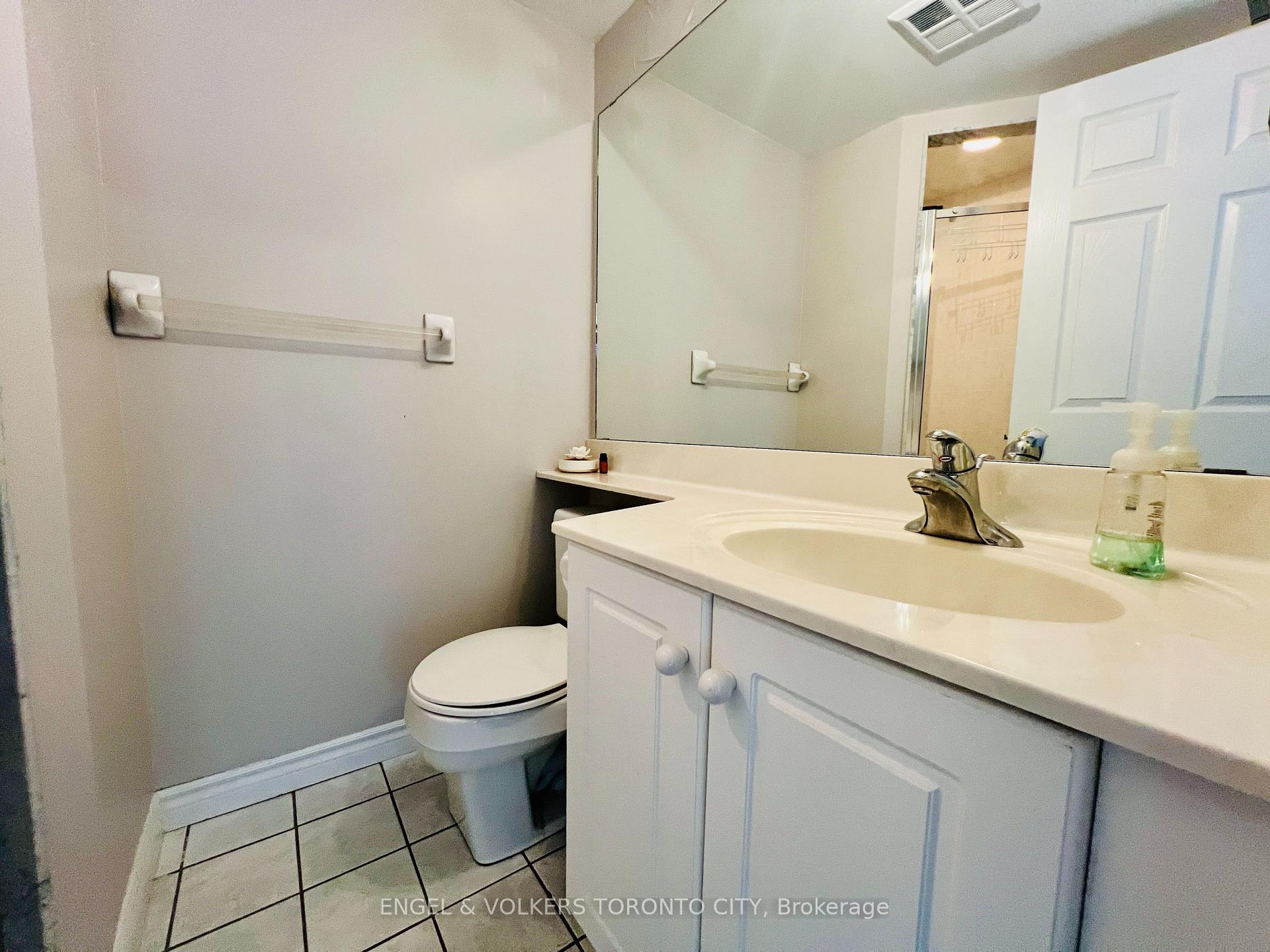 Photo 21 of Unit 2215, 7 Lorraine Drive, North York, Willowdale West — HOMEH