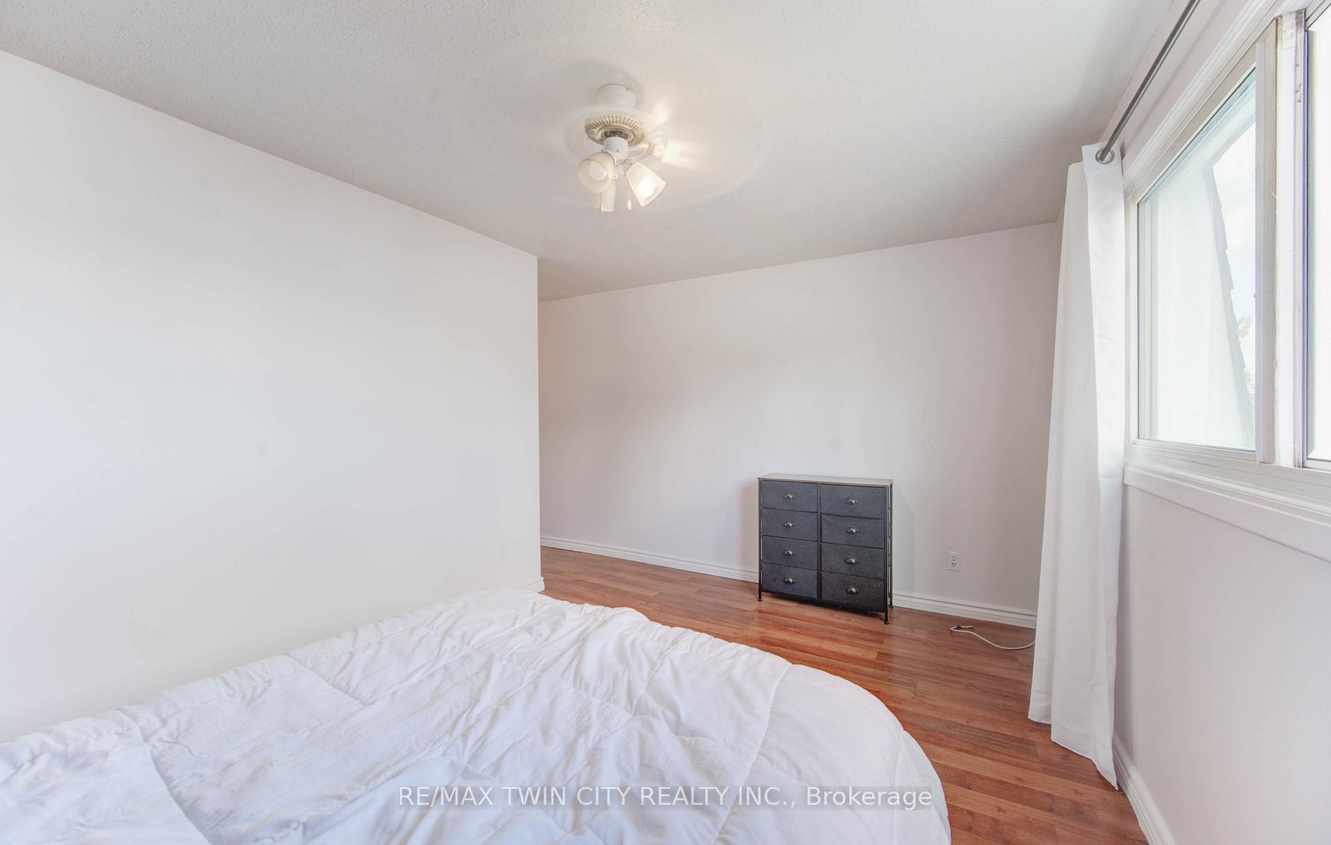 Photo 17 of Unit 47, 14 Williamsburg Road, Kitchener, Laurentian Hills — HOMEH