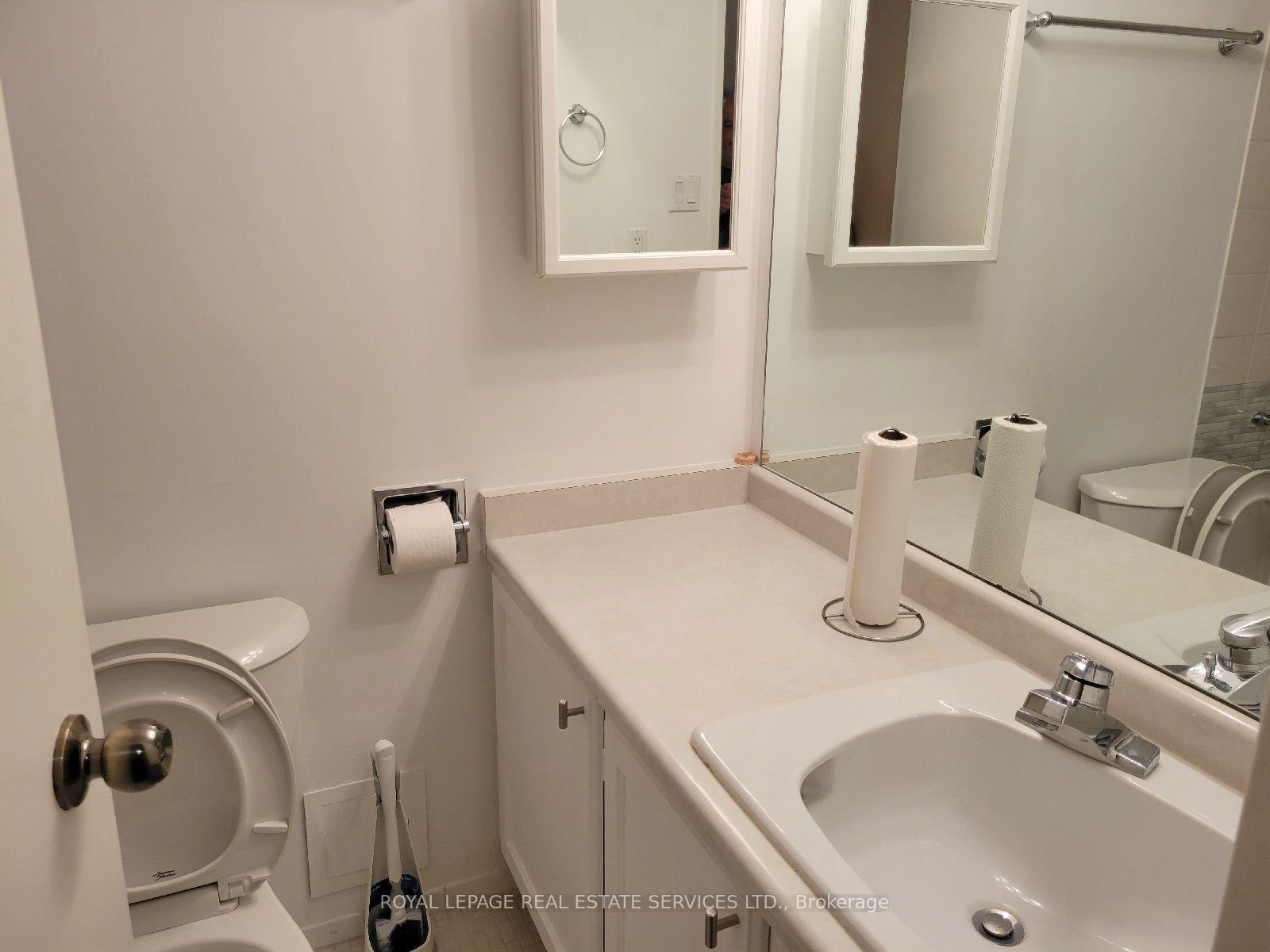 Photo 16 of Unit A15, 296 Mill Road, Etobicoke, Markland Wood — HOMEH