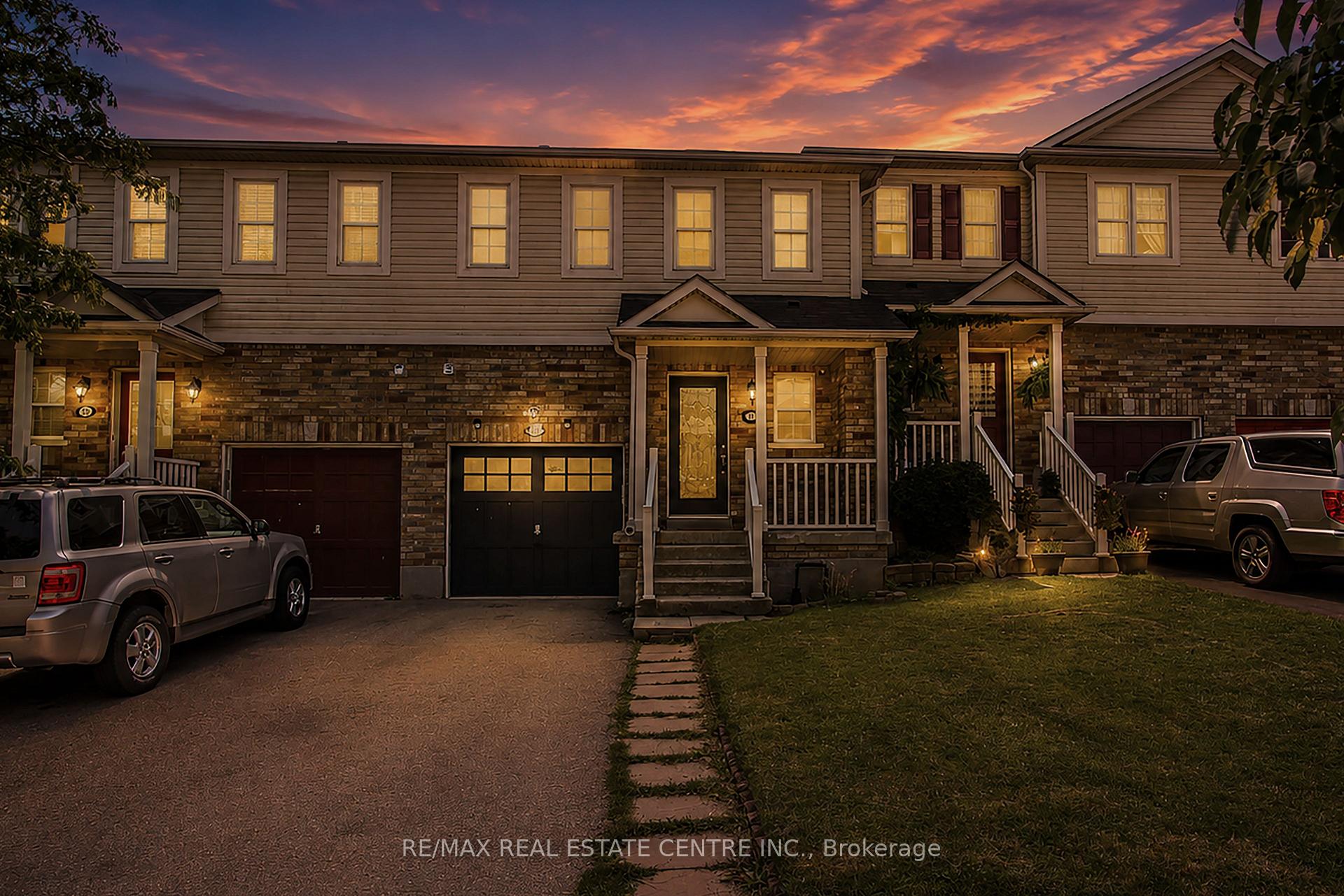 Photo 2 of 88 Bloomington Drive, Cambridge, Christopher-Champlain — HOMEH