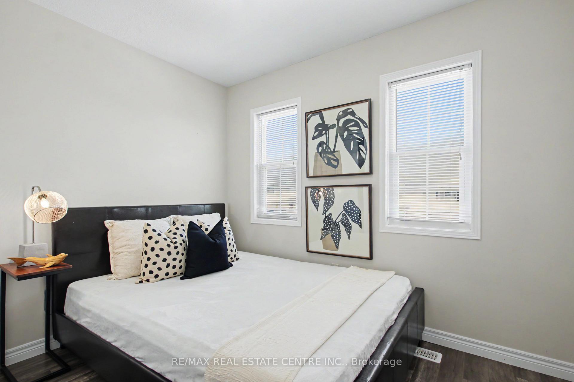 Photo 15 of 88 Bloomington Drive, Cambridge, Christopher-Champlain — HOMEH