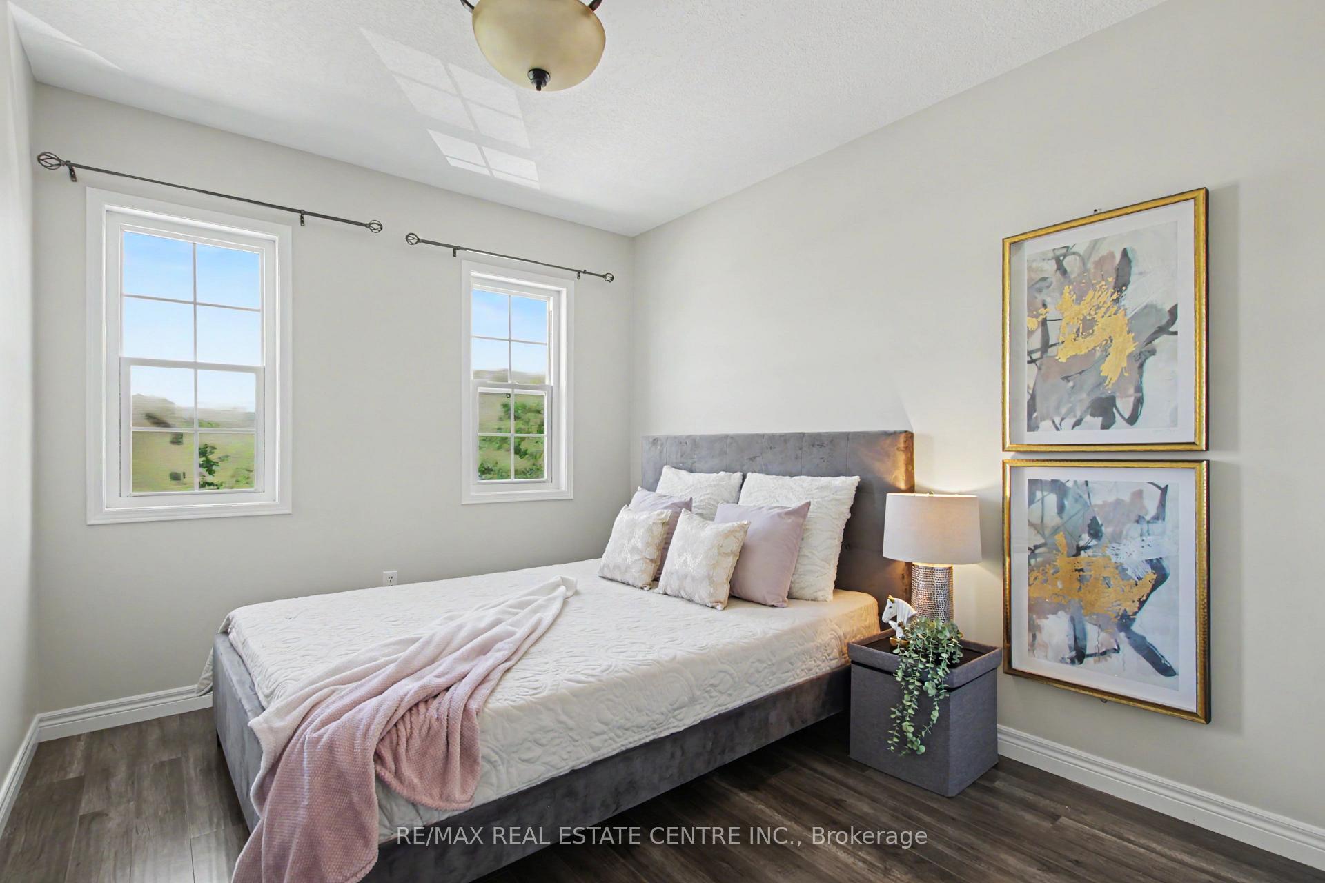 Photo 17 of 88 Bloomington Drive, Cambridge, Christopher-Champlain — HOMEH