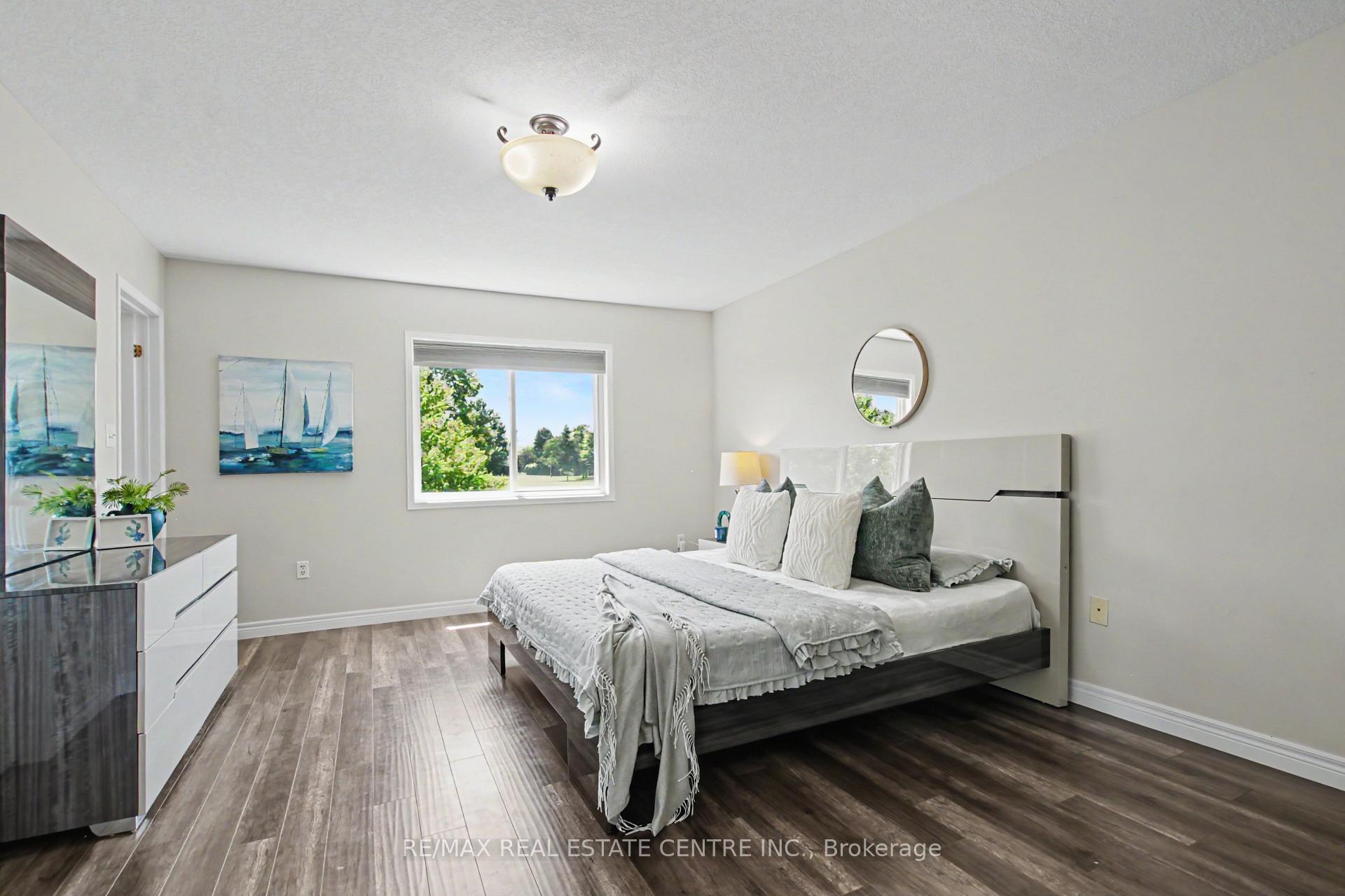 Photo 21 of 88 Bloomington Drive, Cambridge, Christopher-Champlain — HOMEH