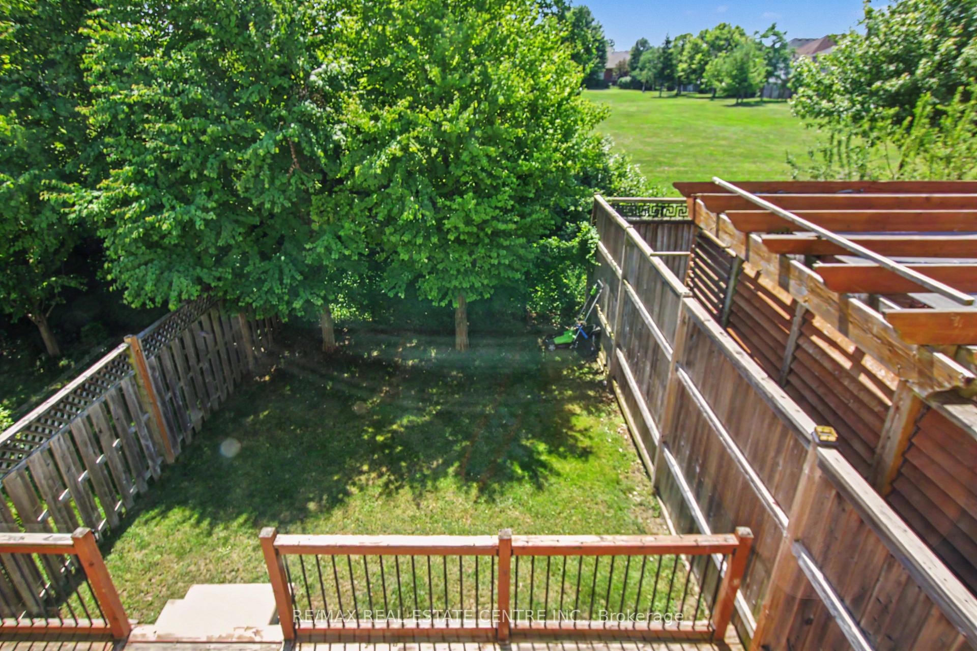 Photo 26 of 88 Bloomington Drive, Cambridge, Christopher-Champlain — HOMEH