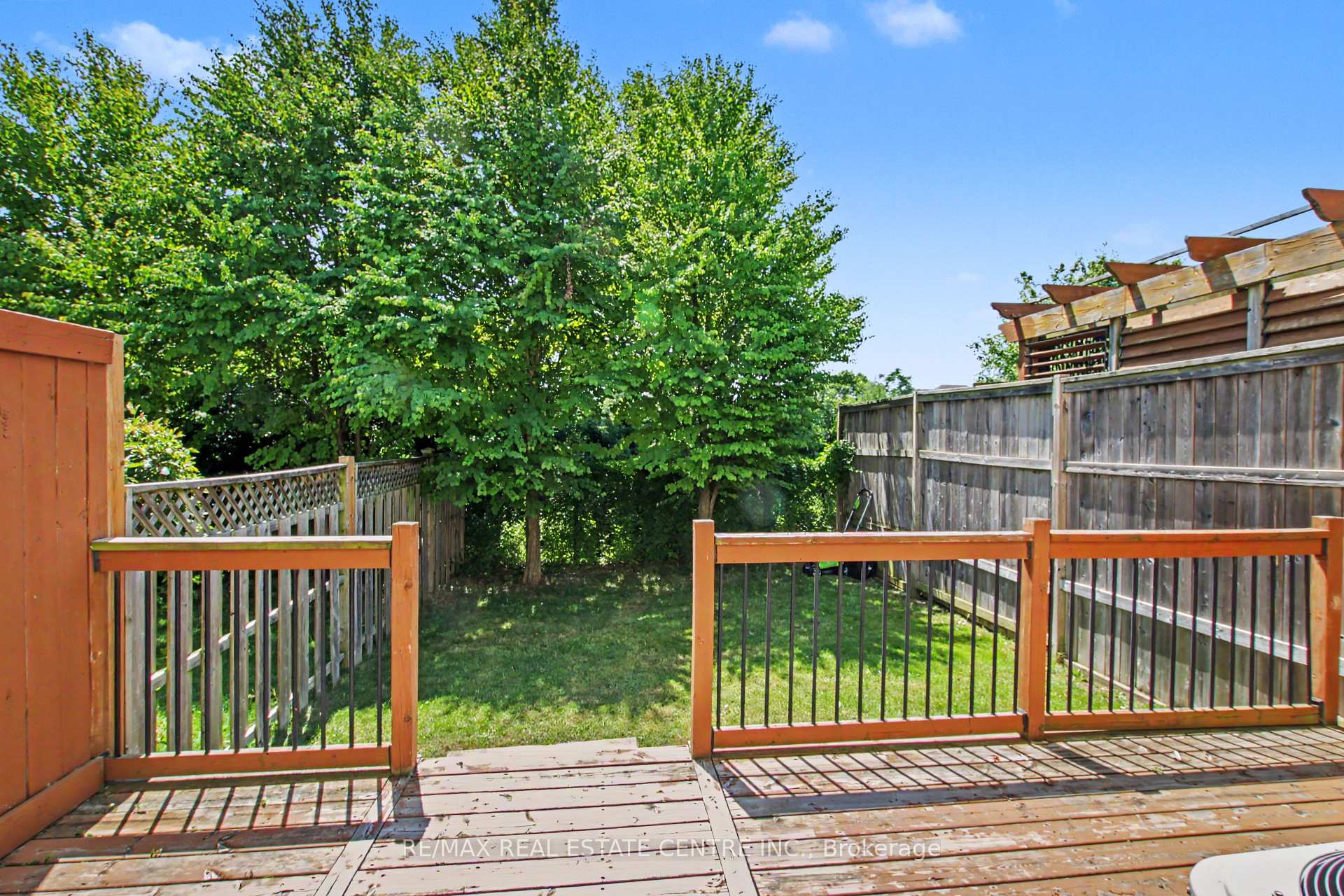 Photo 27 of 88 Bloomington Drive, Cambridge, Christopher-Champlain — HOMEH