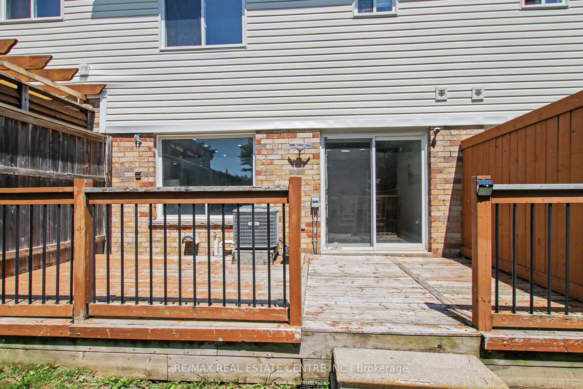 Photo 31 of 88 Bloomington Drive, Cambridge, Christopher-Champlain — HOMEH