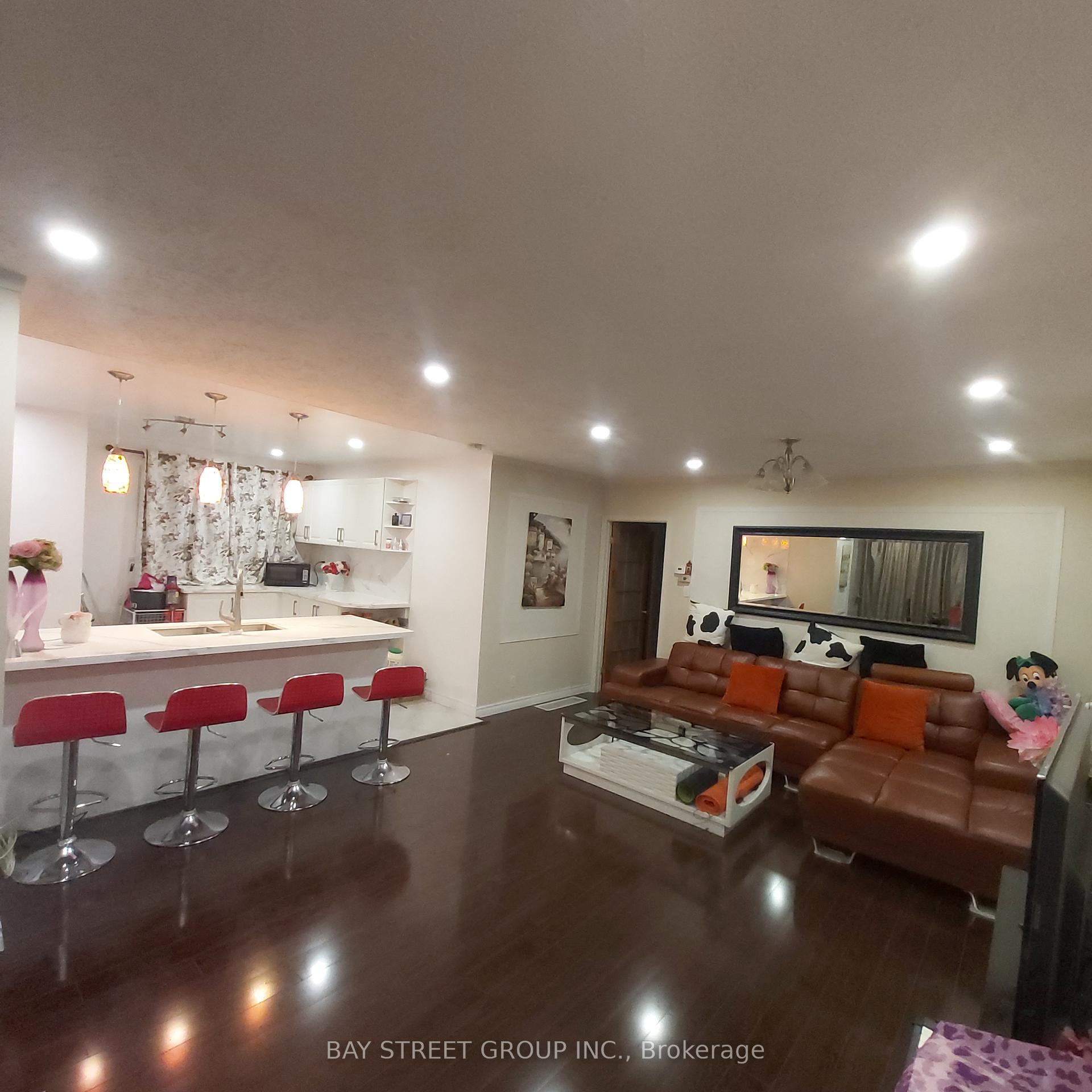 Photo 12 of Unit Main, 211 Beechy Drive, Richmond Hill, Crosby — HOMEH