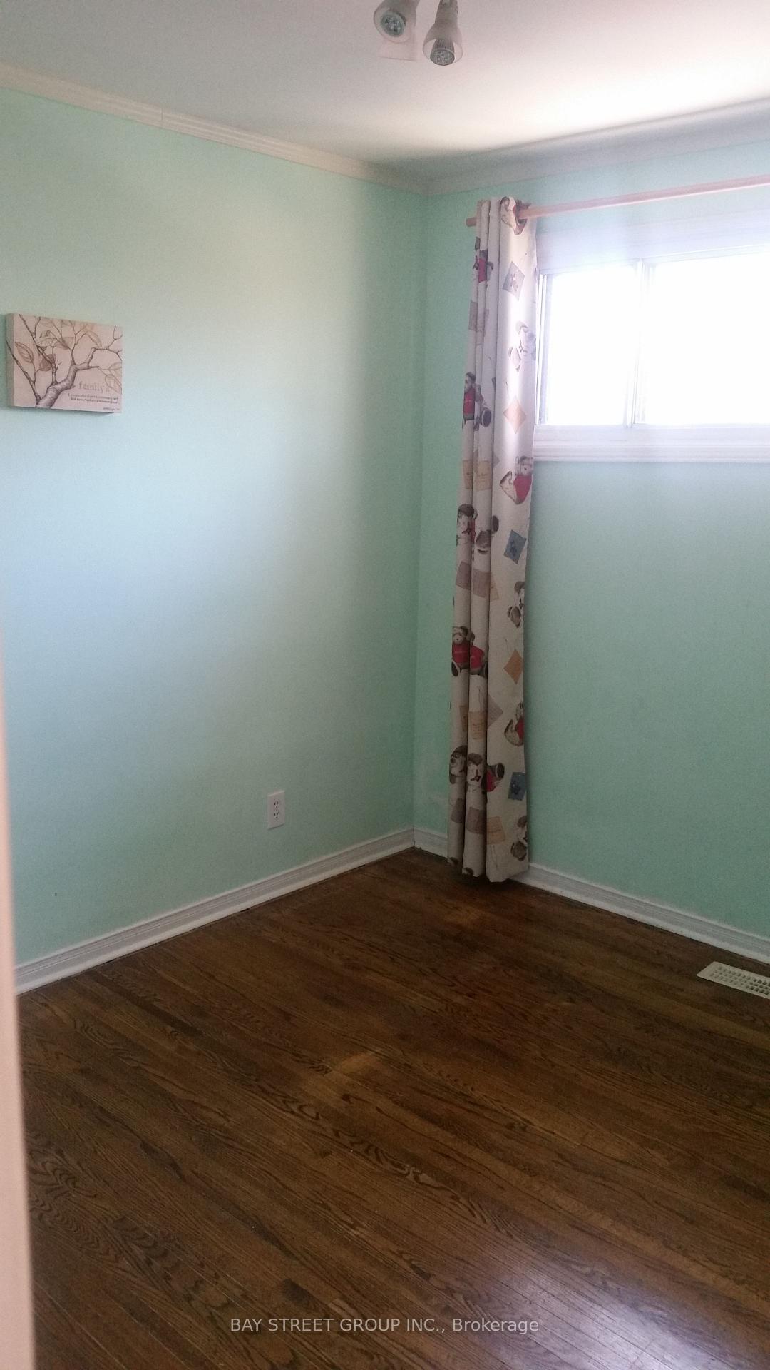 Photo 24 of Unit Main, 211 Beechy Drive, Richmond Hill, Crosby — HOMEH