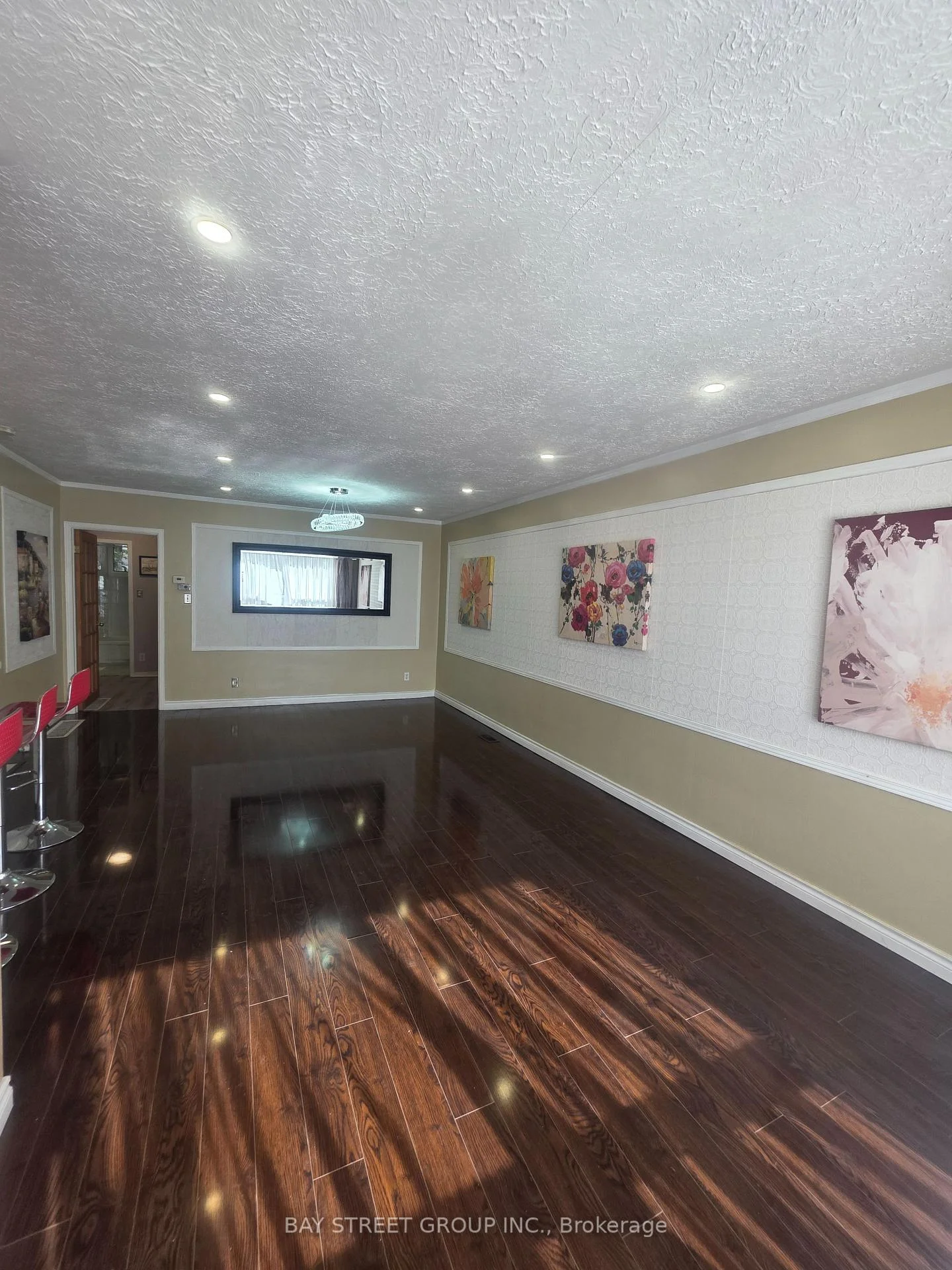 Photo 8 of Unit Main, 211 Beechy Drive, Richmond Hill, Crosby — HOMEH