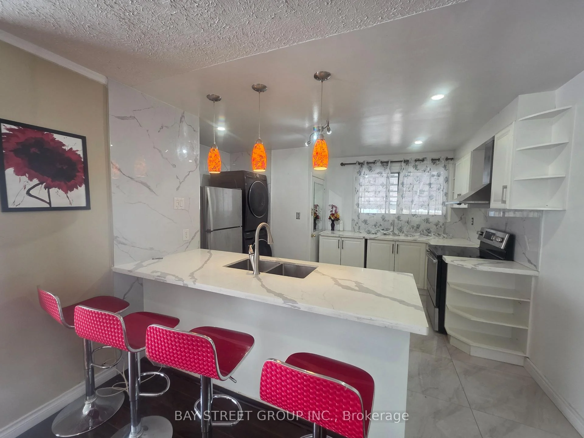 Photo 10 of Unit Main, 211 Beechy Drive, Richmond Hill, Crosby — HOMEH