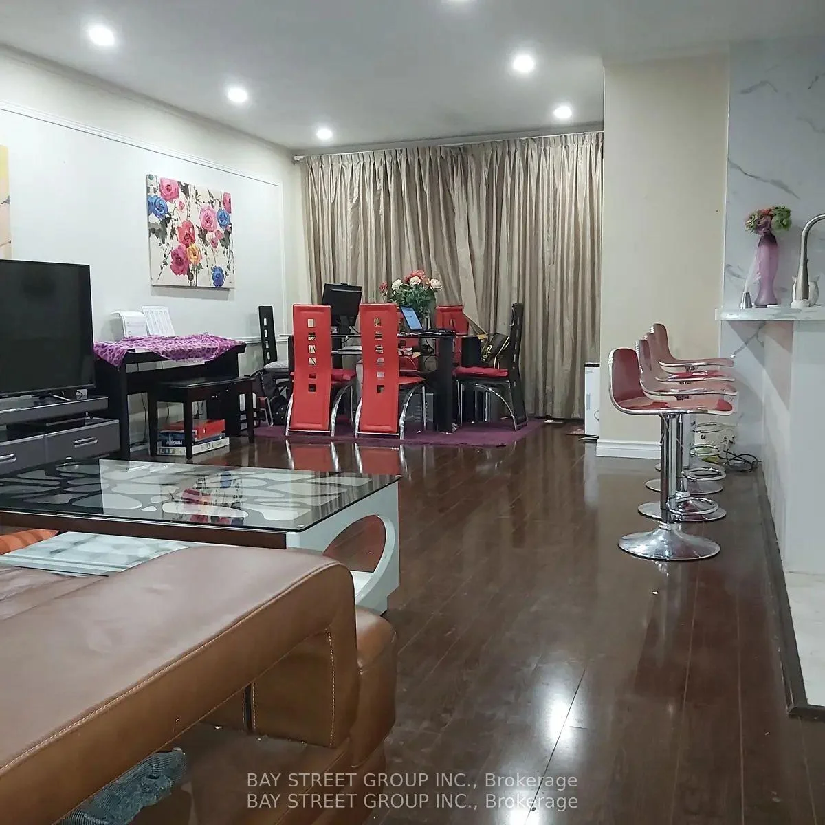 Photo 11 of Unit Main, 211 Beechy Drive, Richmond Hill, Crosby — HOMEH