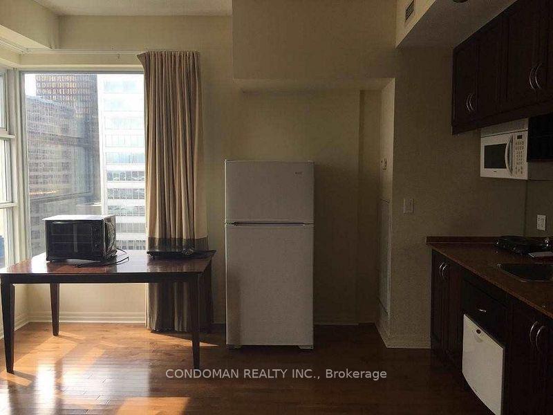Photo 2 of Unit 2210, 1 King Street W, Toronto, Bay Street Corridor — HOMEH