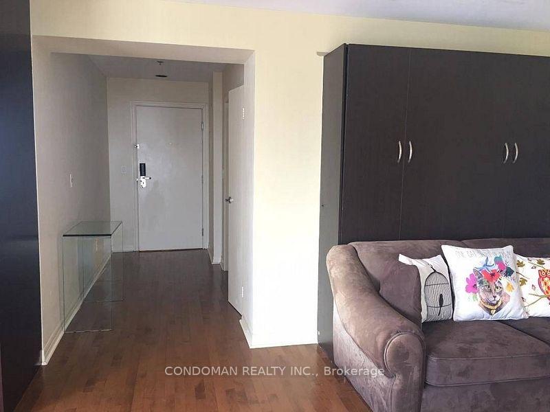 Photo 3 of Unit 2210, 1 King Street W, Toronto, Bay Street Corridor — HOMEH