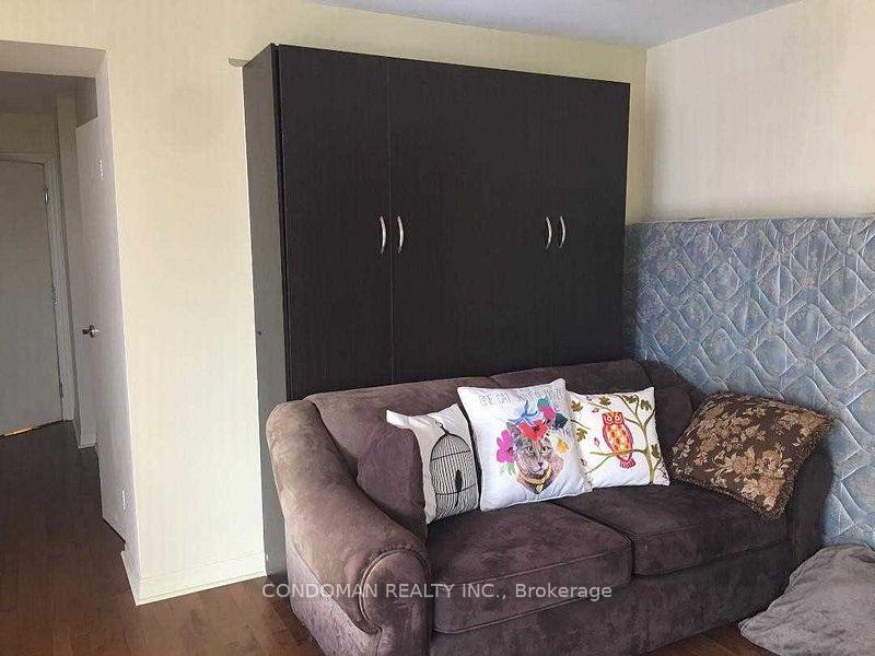 Photo 5 of Unit 2210, 1 King Street W, Toronto, Bay Street Corridor — HOMEH