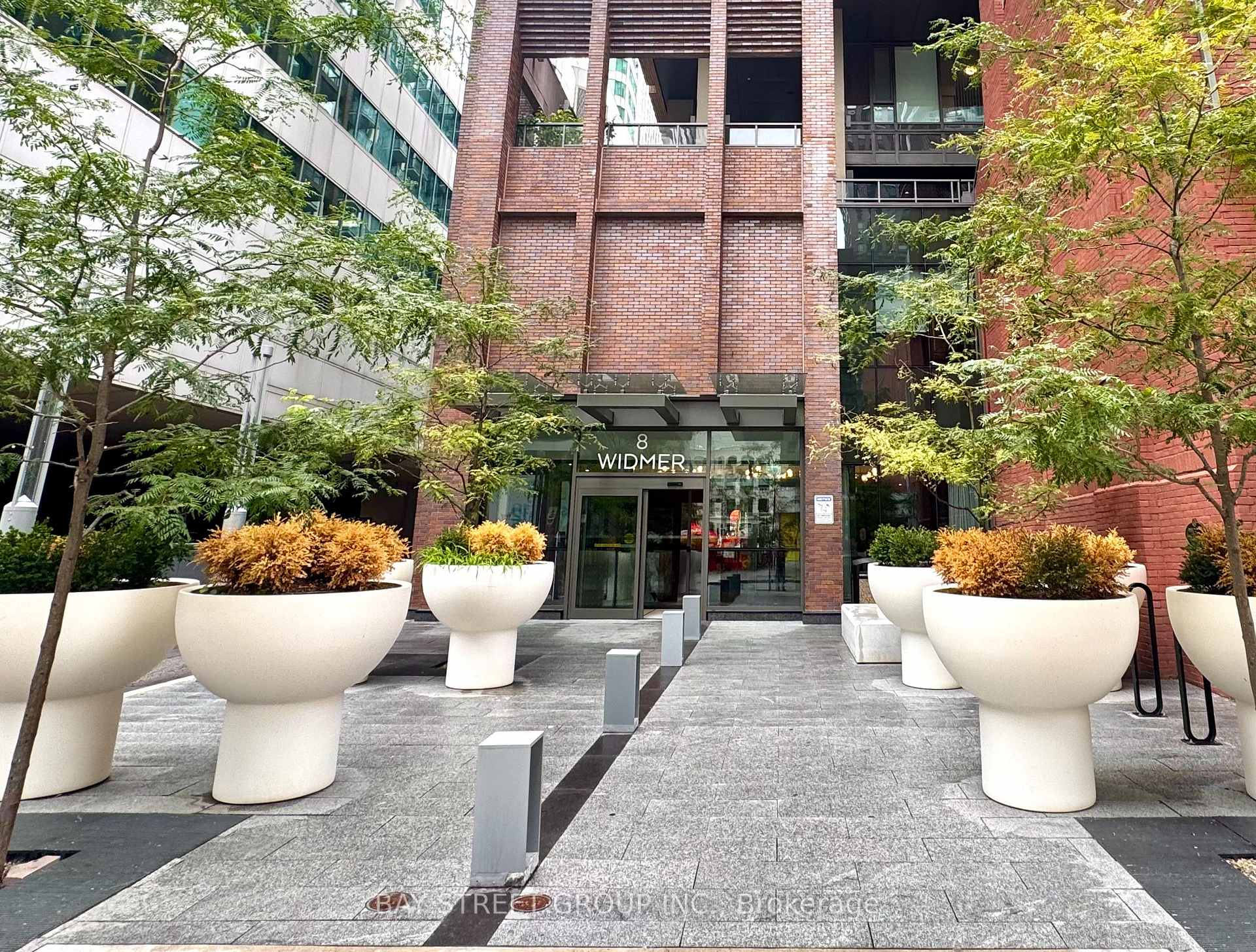 Photo 2 of Unit 3015, 8 Widmer Street, Toronto, Waterfront Communities — HOMEH