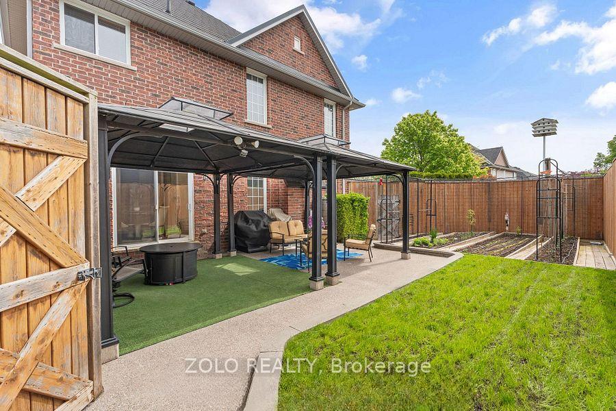 Photo 4 of 42 Vinifera Drive, Grimsby, Grimsby East — HOMEH