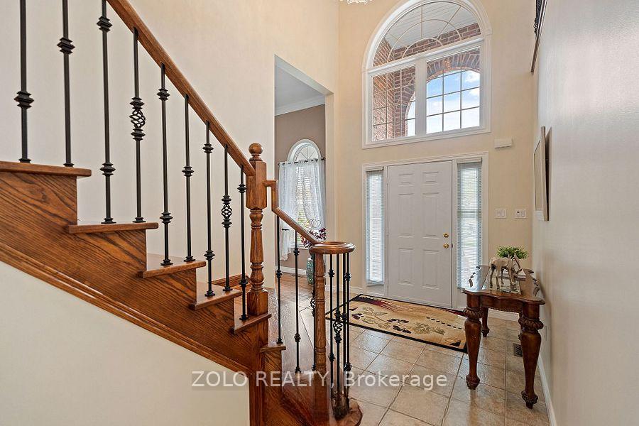 Photo 6 of 42 Vinifera Drive, Grimsby, Grimsby East — HOMEH