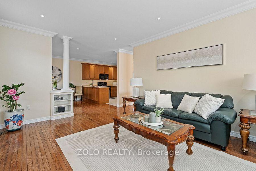 Photo 15 of 42 Vinifera Drive, Grimsby, Grimsby East — HOMEH