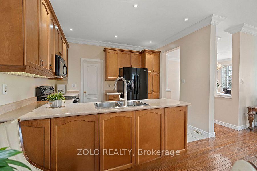 Photo 20 of 42 Vinifera Drive, Grimsby, Grimsby East — HOMEH