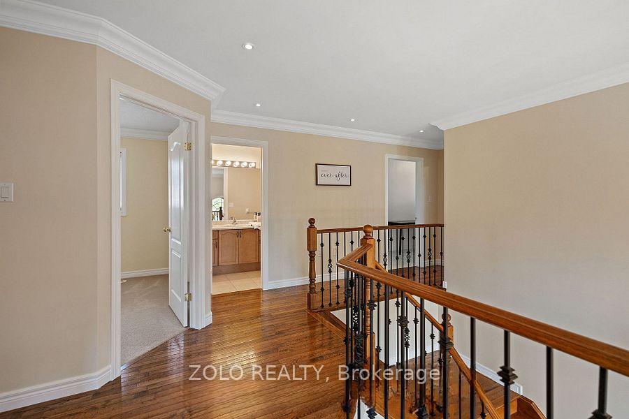 Photo 23 of 42 Vinifera Drive, Grimsby, Grimsby East — HOMEH