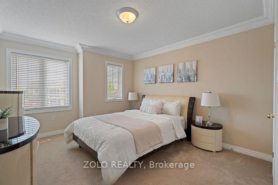 Photo 30 of 42 Vinifera Drive, Grimsby, Grimsby East — HOMEH