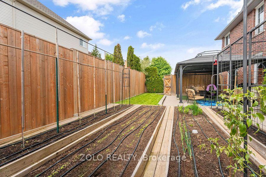 Photo 39 of 42 Vinifera Drive, Grimsby, Grimsby East — HOMEH