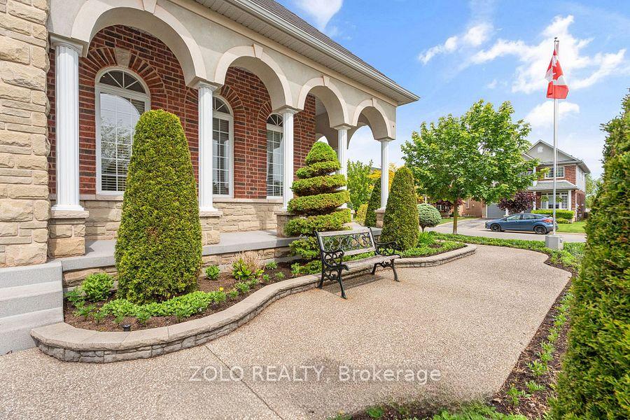 Photo 40 of 42 Vinifera Drive, Grimsby, Grimsby East — HOMEH