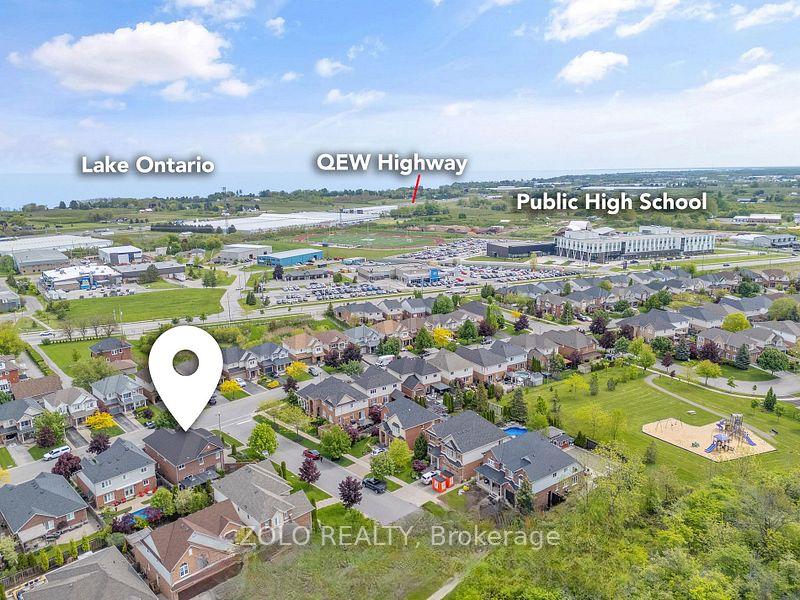 Photo 44 of 42 Vinifera Drive, Grimsby, Grimsby East — HOMEH