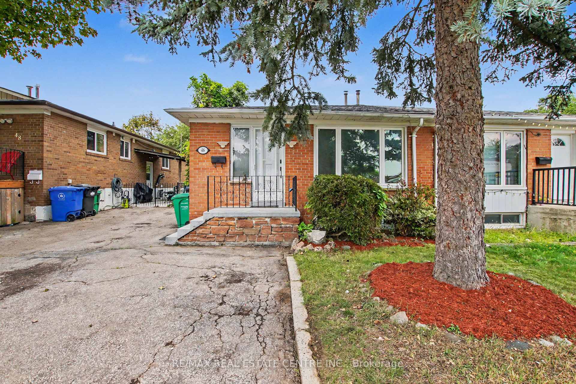 Photo 1 of 46 Northwood Drive, Brampton, Northwood Park — HOMEH