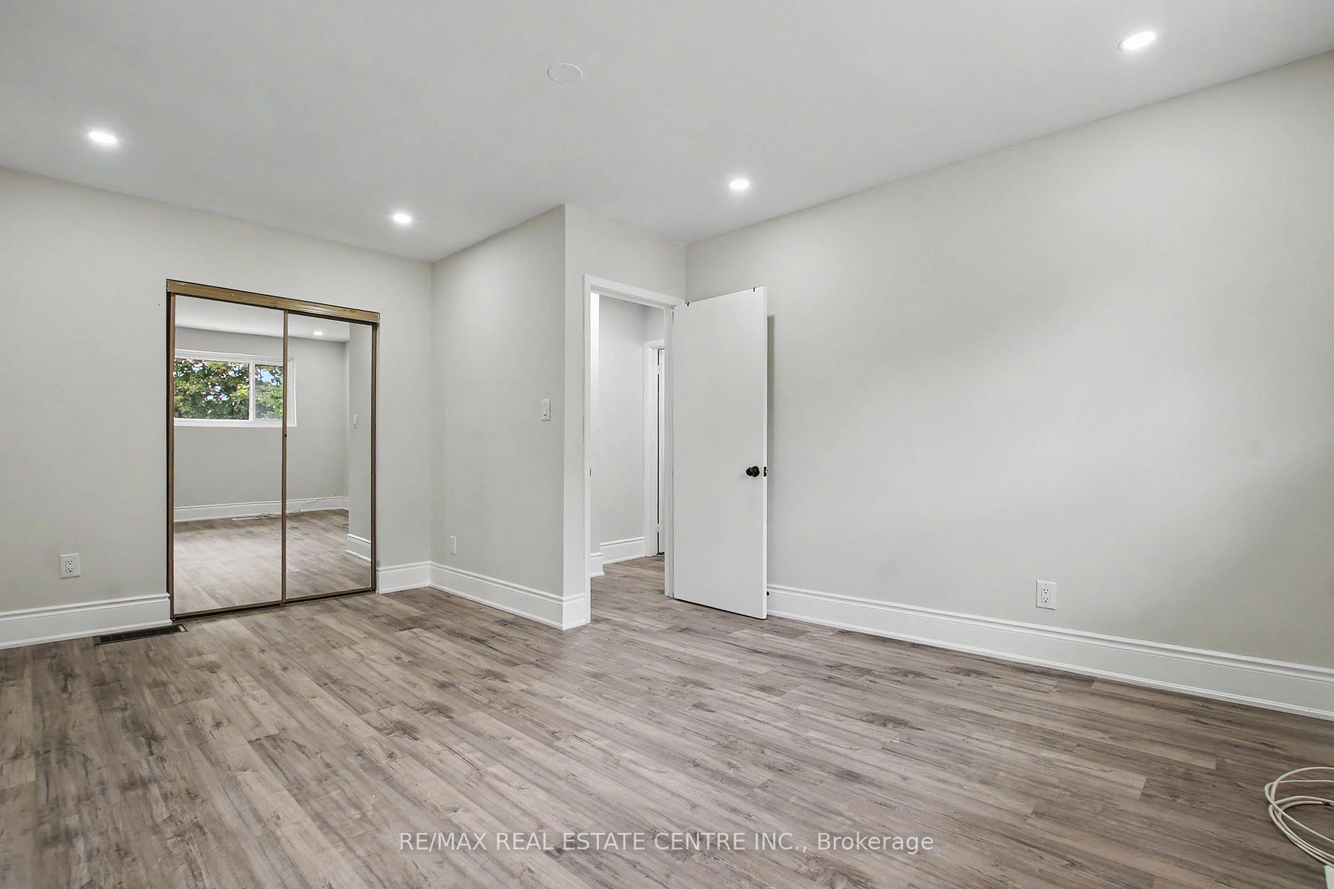 Photo 18 of 46 Northwood Drive, Brampton, Northwood Park — HOMEH